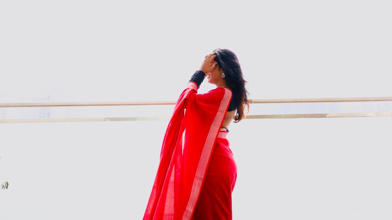 Red-Color Pure Lenin Chinon Saree with Unstitched Blouse